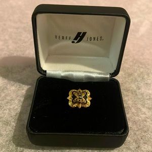 Phi Mu Badge 10K yellow gold enamel sorority pin